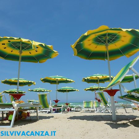 Zaffiro Luxury Silvi Vacanza Silvi Marina Exterior photo